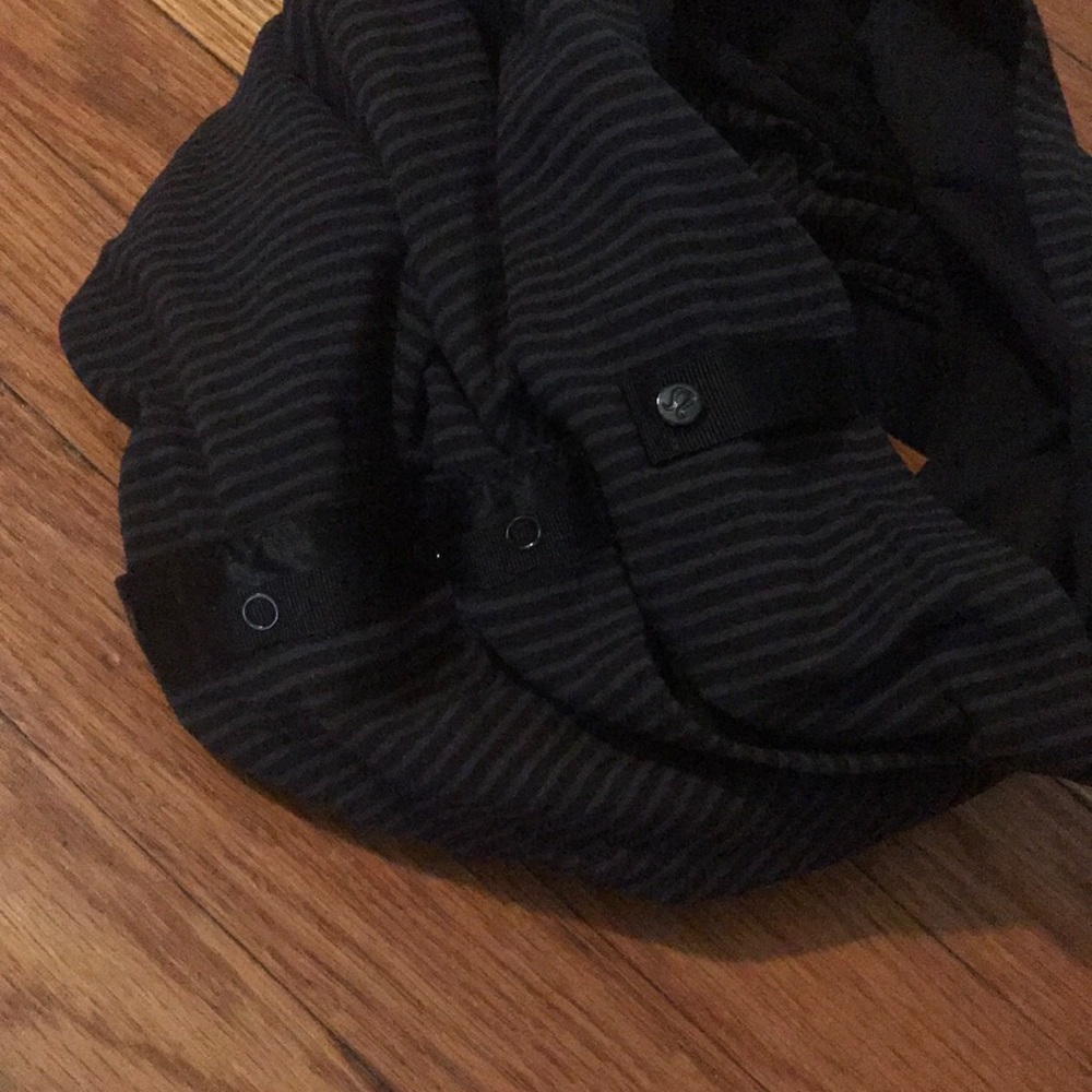lululemon infinity scarf